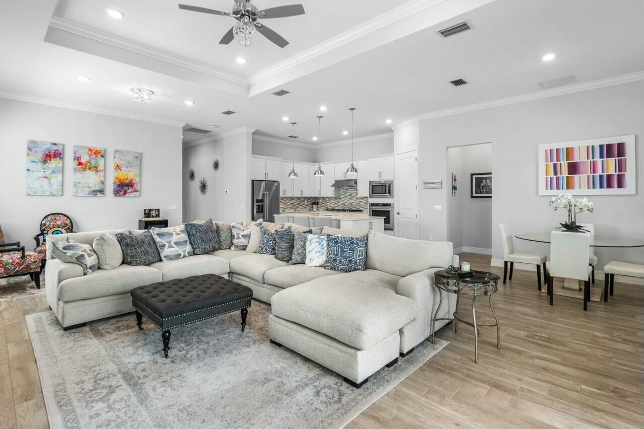 10361 Northbrook Circle