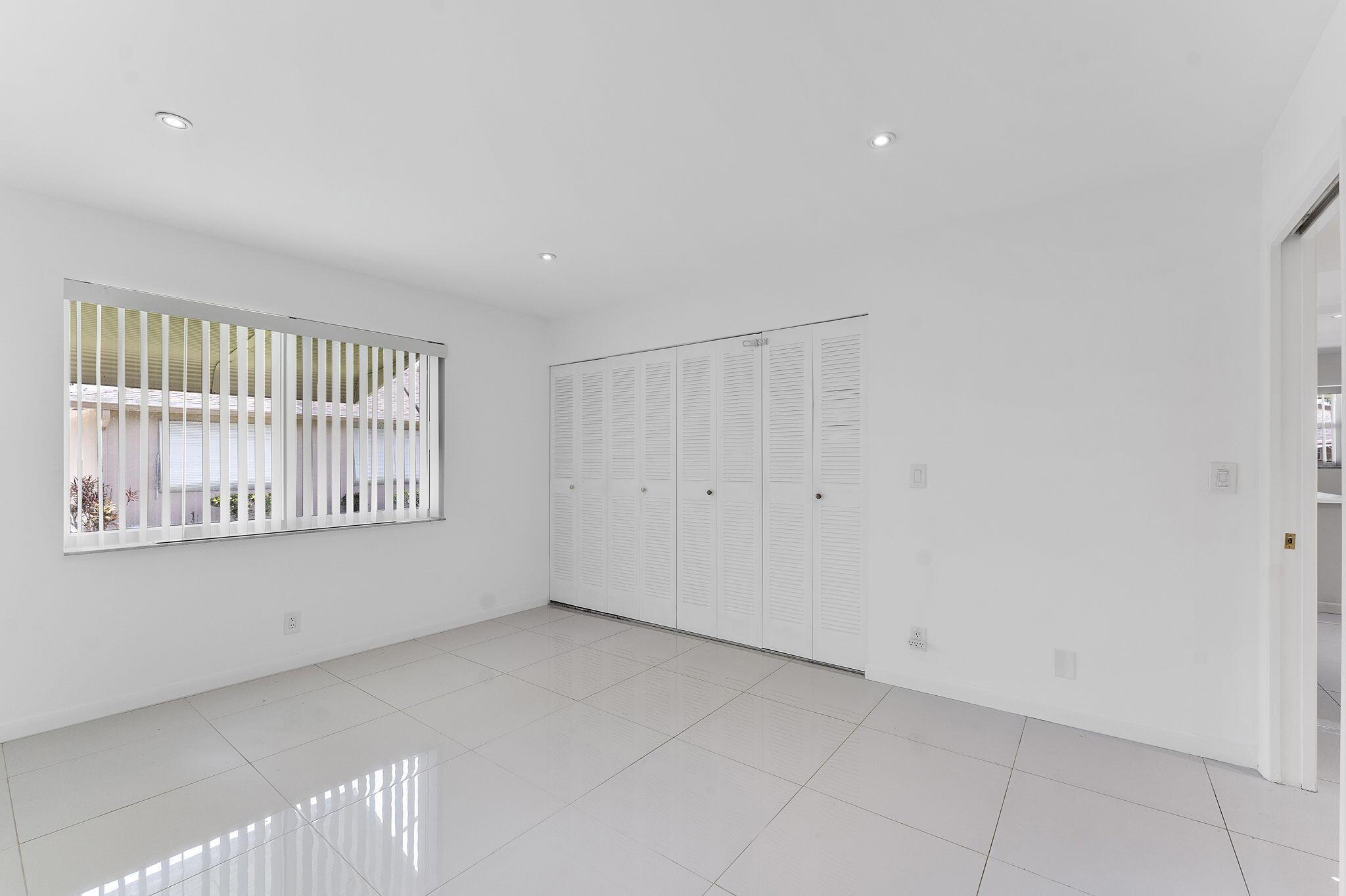 1347 NE High Point Way Way NE D