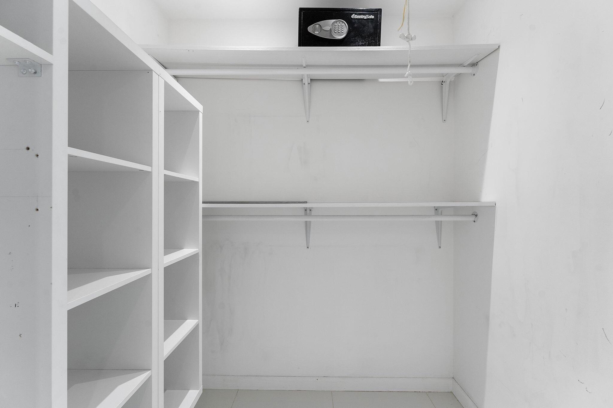 1347 NE High Point Way Way NE D