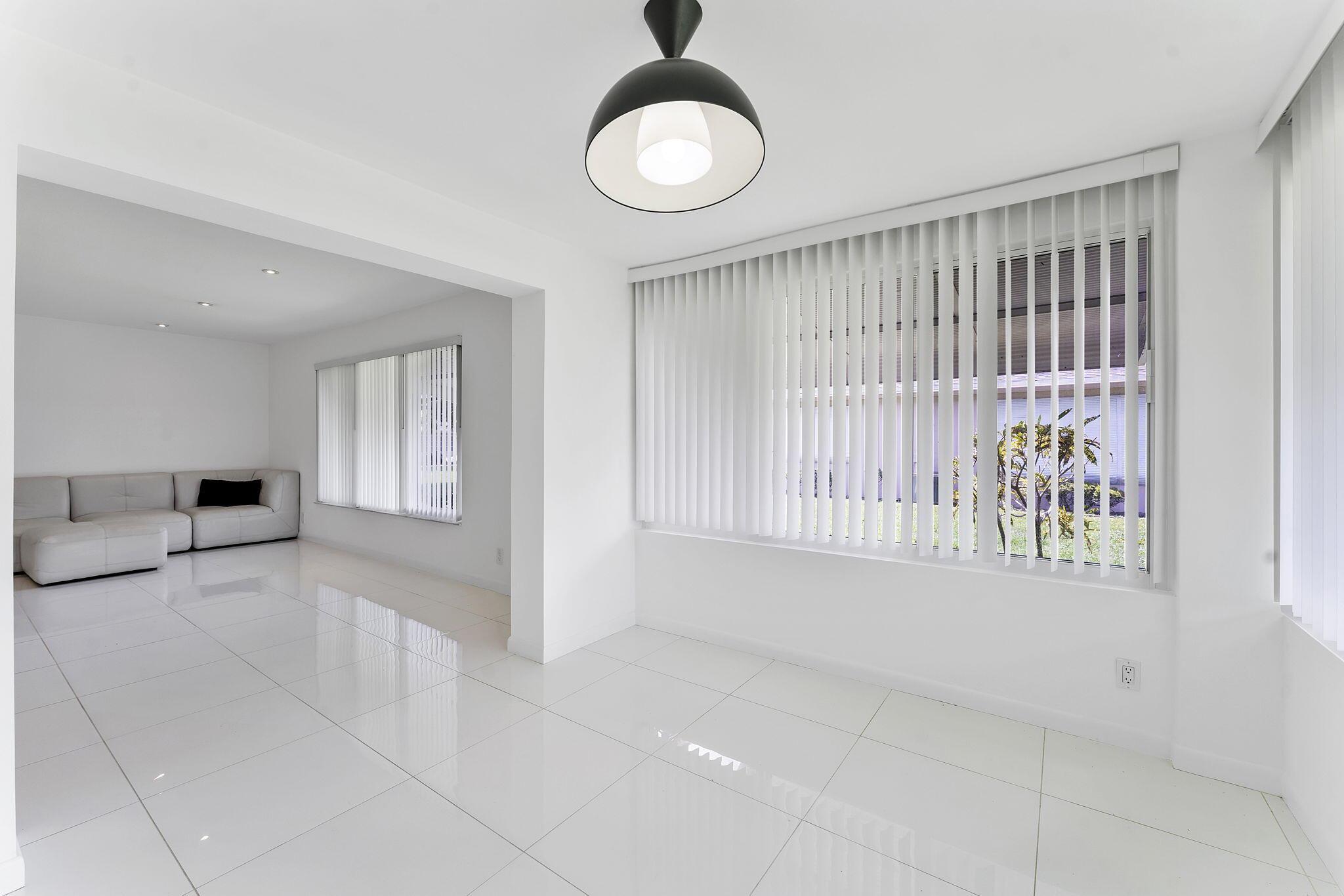 1347 NE High Point Way Way NE D