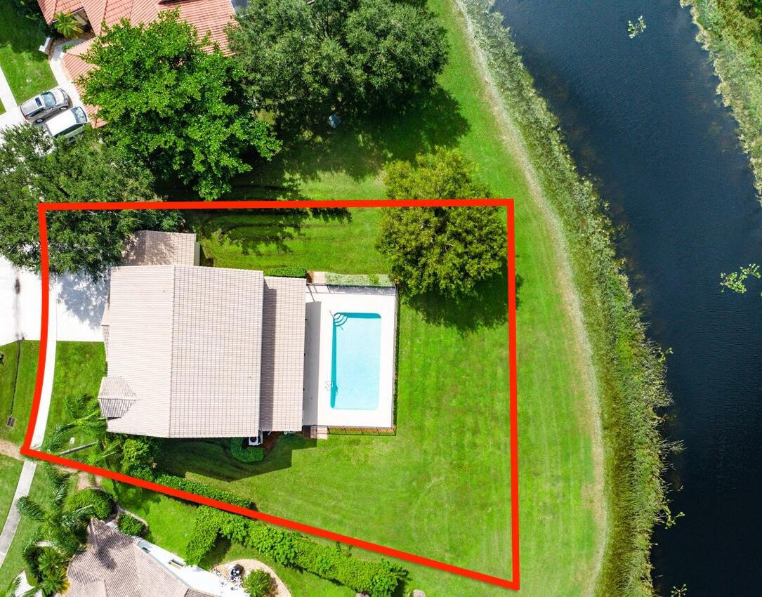 11842 Island Lakes Lane