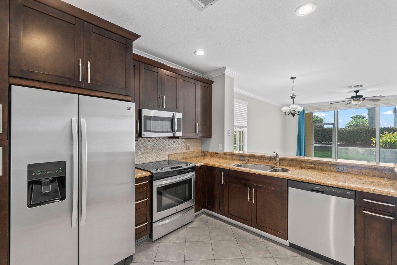 8127 Bellagio Lane