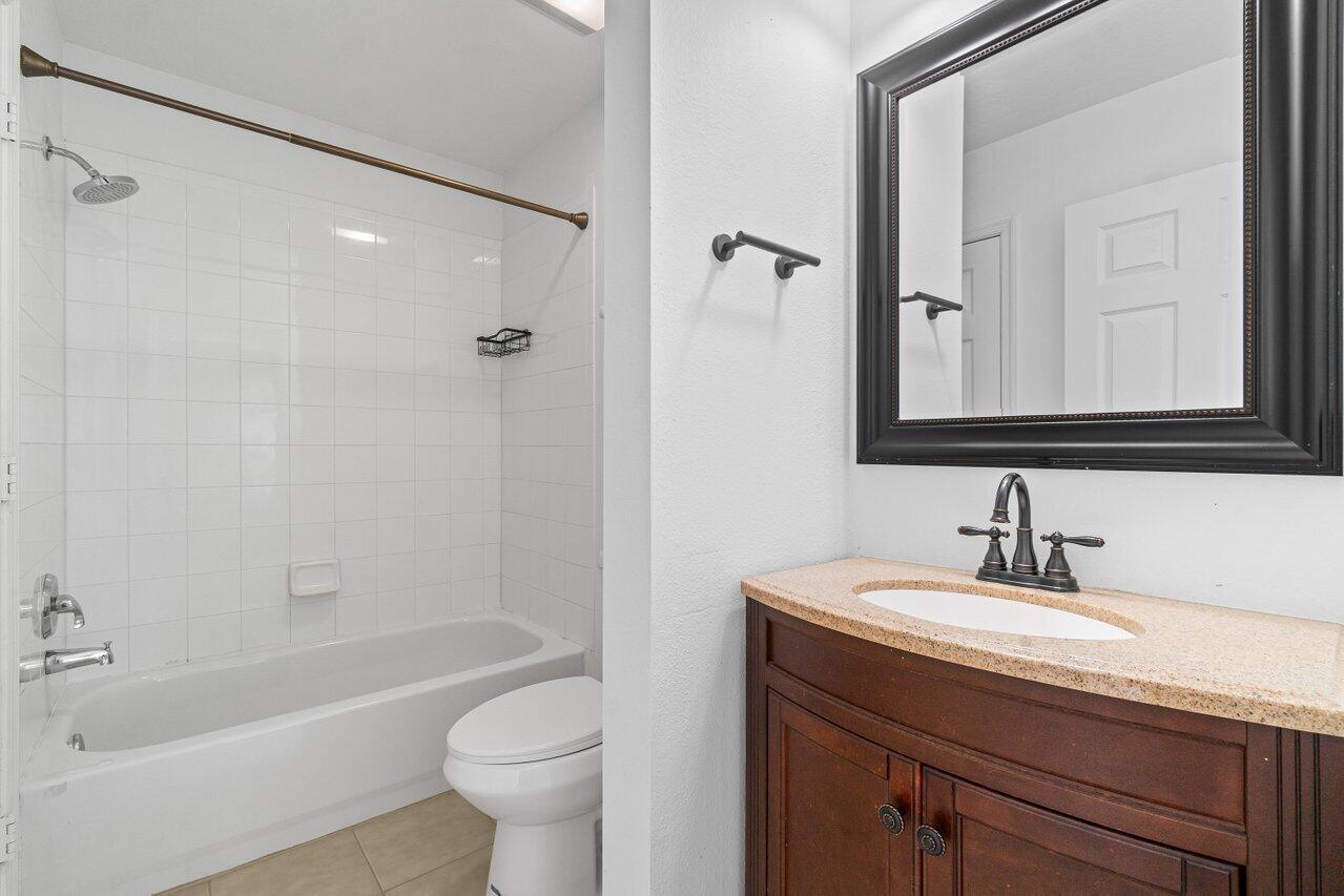 8127 Bellagio Lane