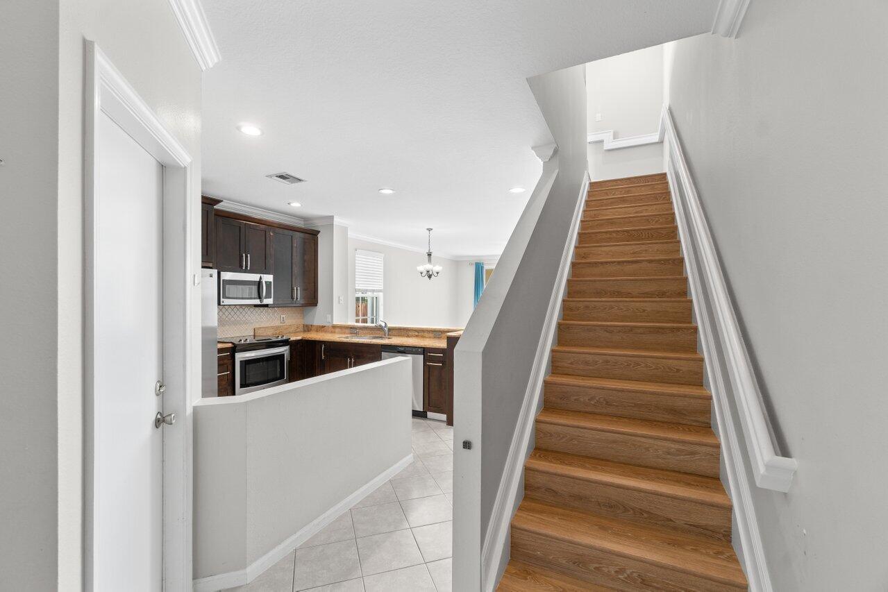 8127 Bellagio Lane