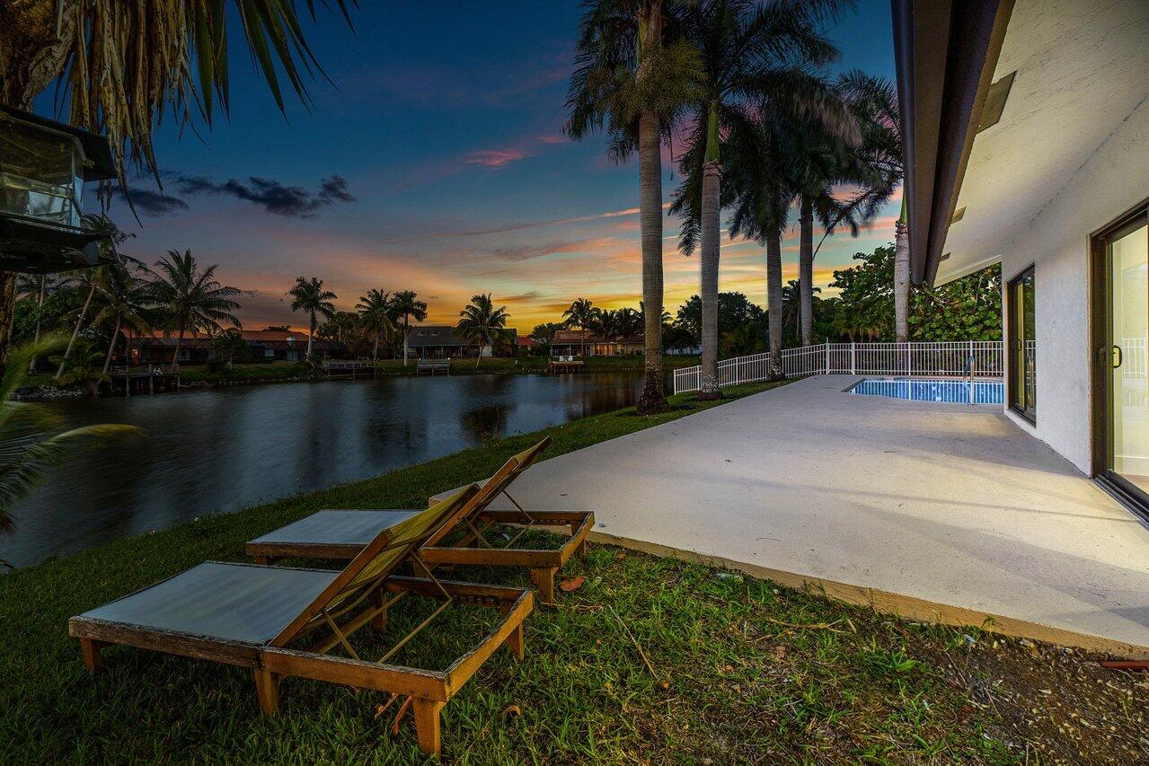 2281 Seaford Drive