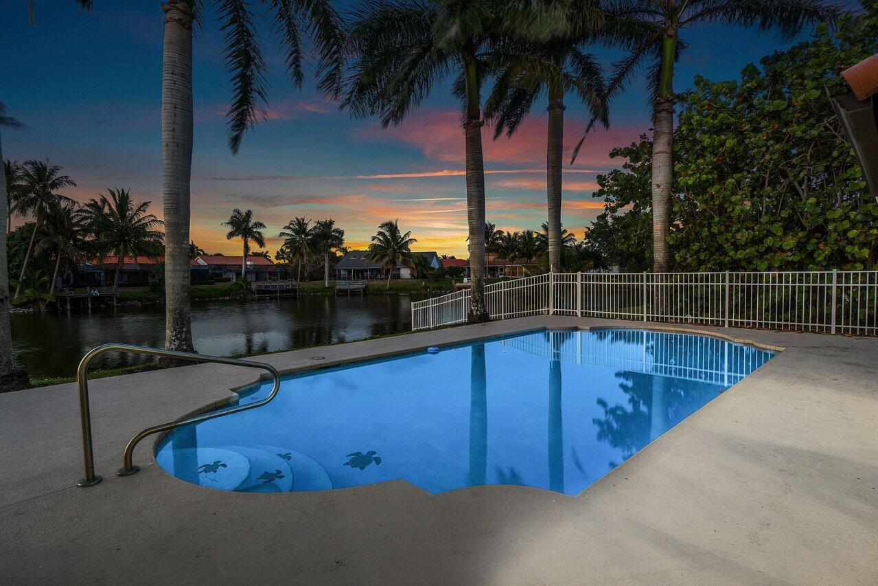 2281 Seaford Drive
