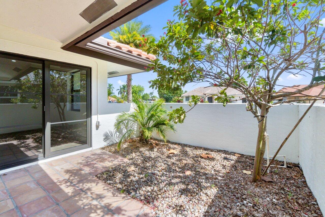 2281 Seaford Drive