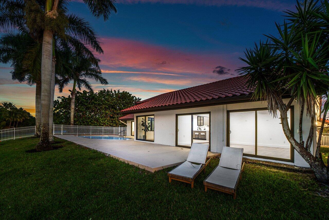 2281 Seaford Drive