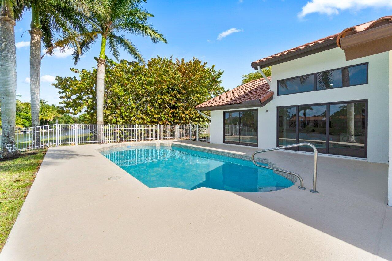 2281 Seaford Drive