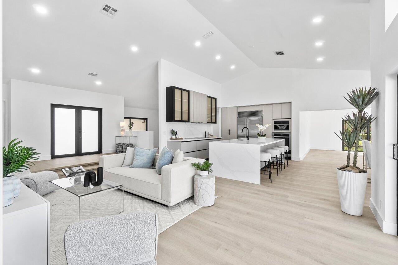 2281 Seaford Drive