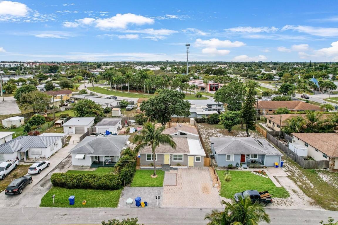 526 W Perry Street A, Lantana