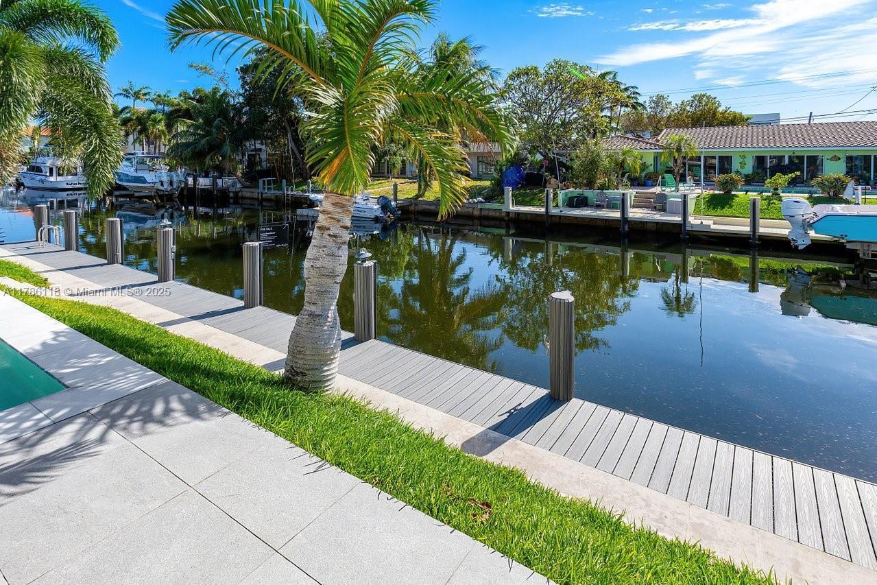2320 NE 49th Street