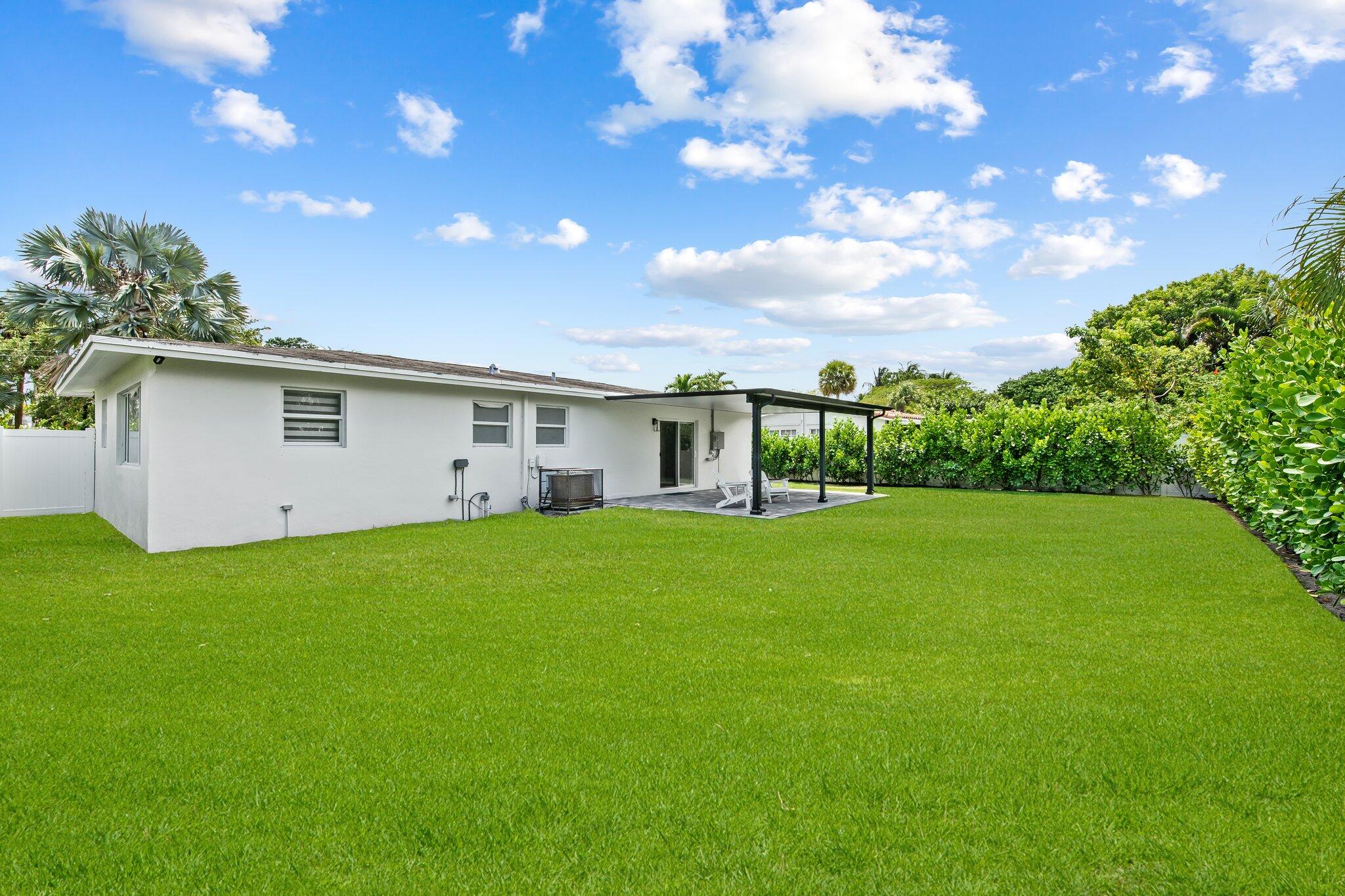 1269 NW 4th Street