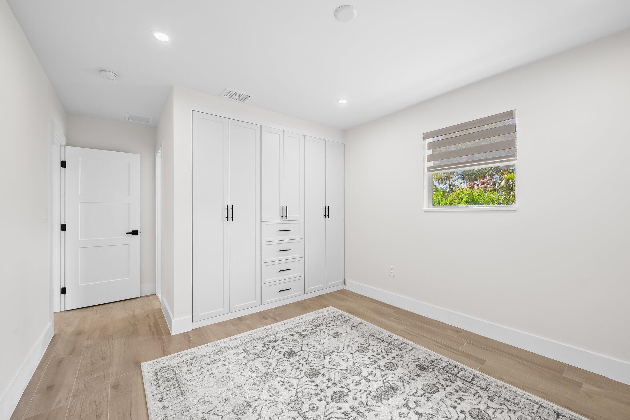 1269 NW 4th Street