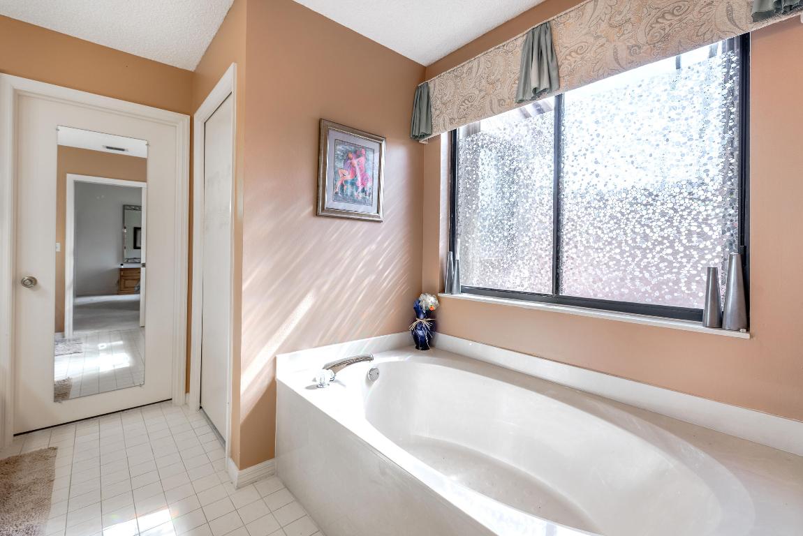 7828 Glen Garry Lane, Delray Beach