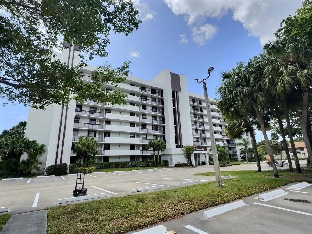 1266 S Military Trail 587, Deerfield Beach Unit: 587