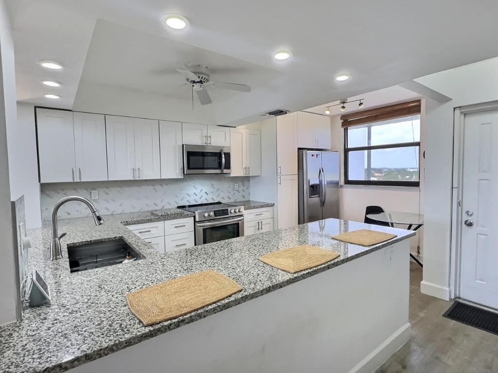 1266 S Military Trail 587, Deerfield Beach Unit: 587