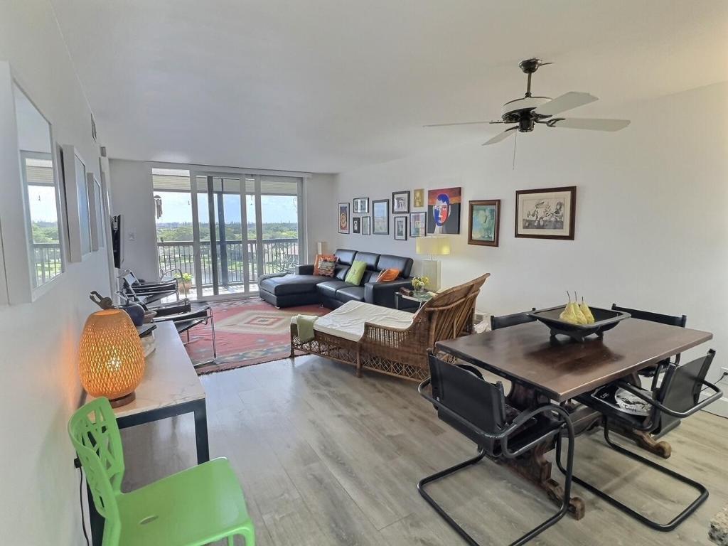 1266 S Military Trail 587, Deerfield Beach Unit: 587