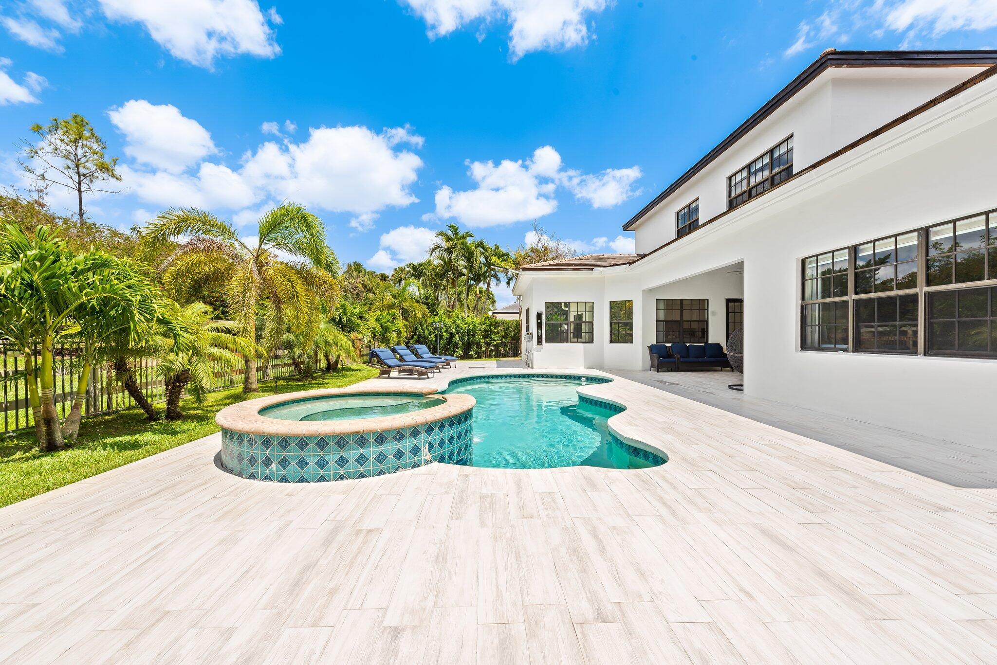 10471 Majestic Trail