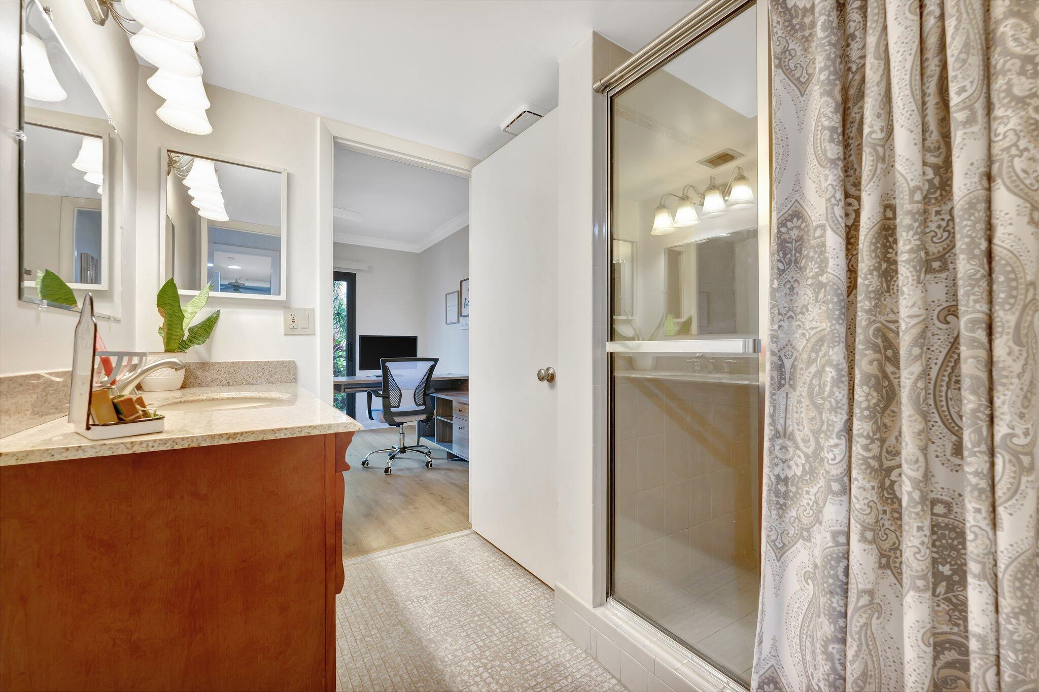 2208 S Cypress Bend Drive 103, Pompano Beach Unit: 103