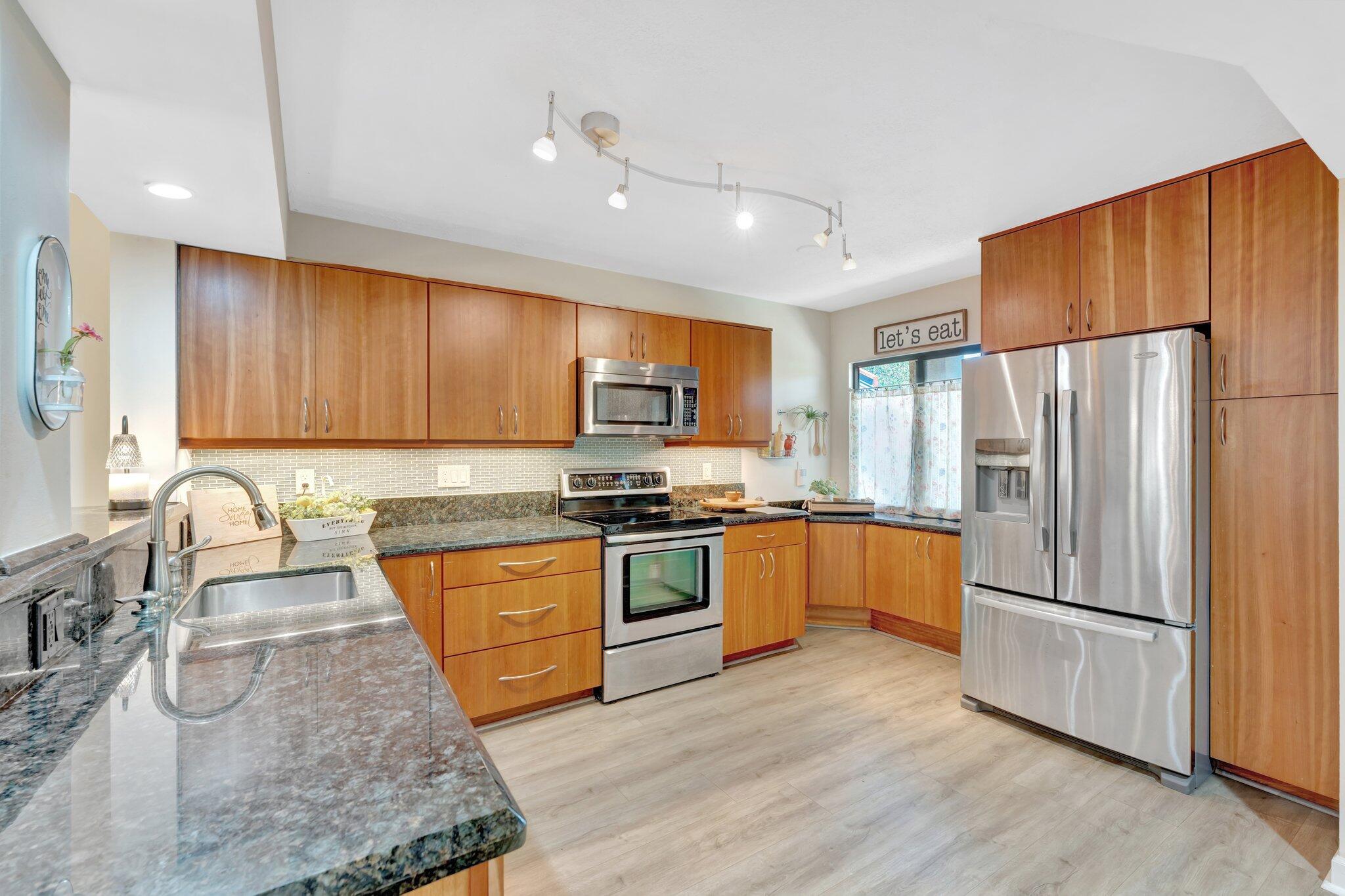 2208 S Cypress Bend Drive 103, Pompano Beach Unit: 103