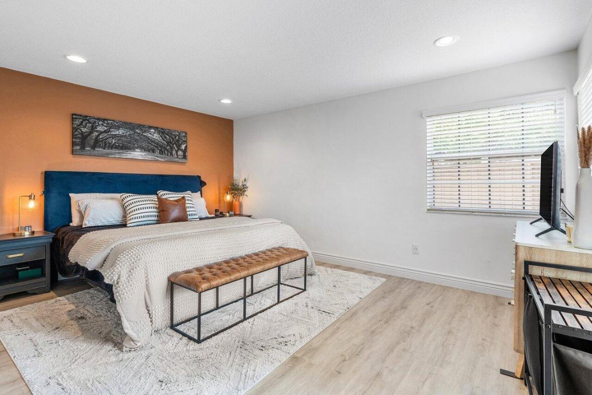 5120 Coronado Ridge