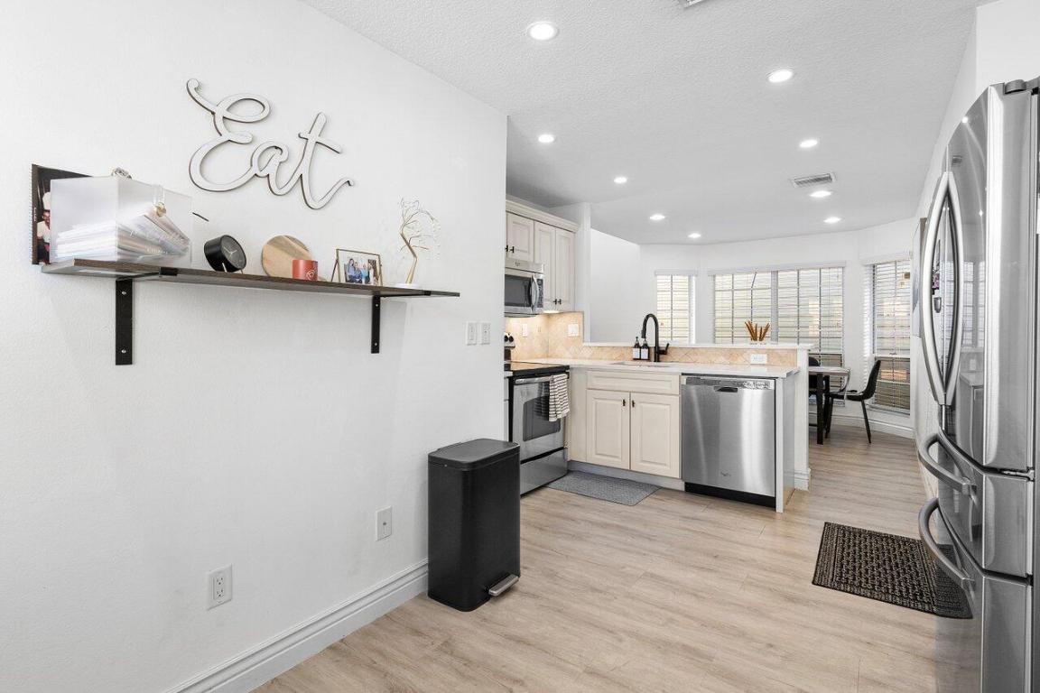 5120 Coronado Ridge
