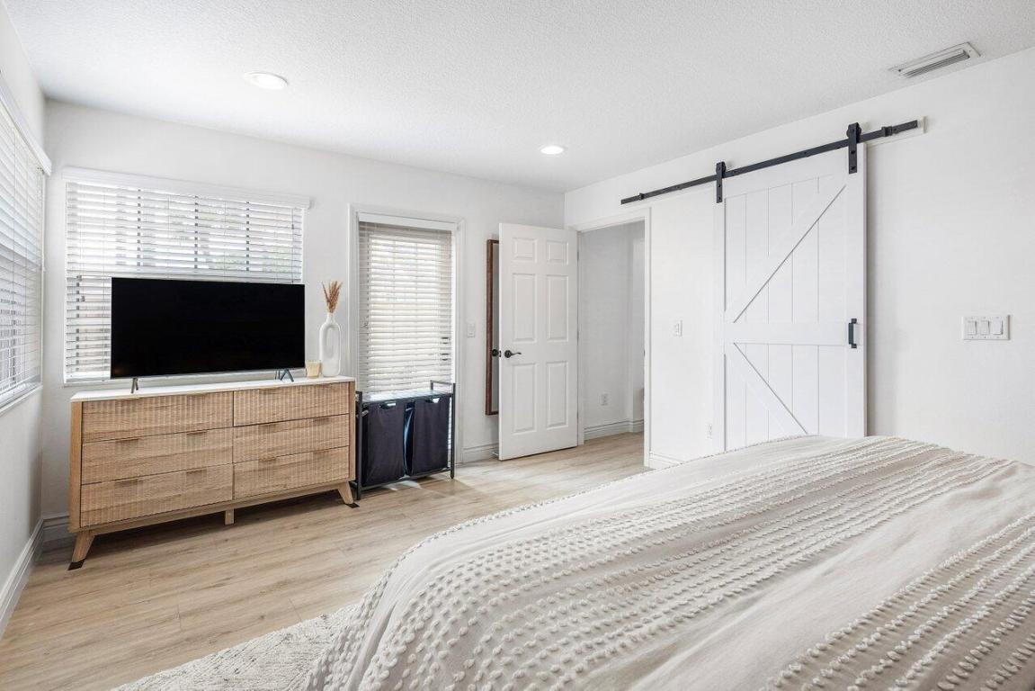 5120 Coronado Ridge