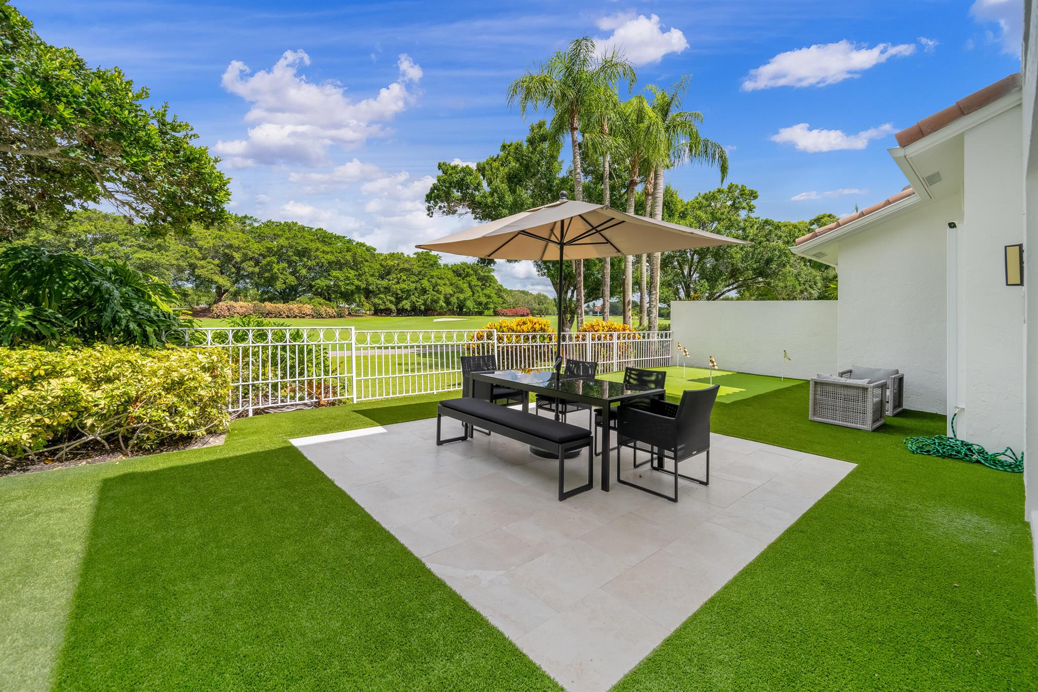 5607 NW 24th Terrace