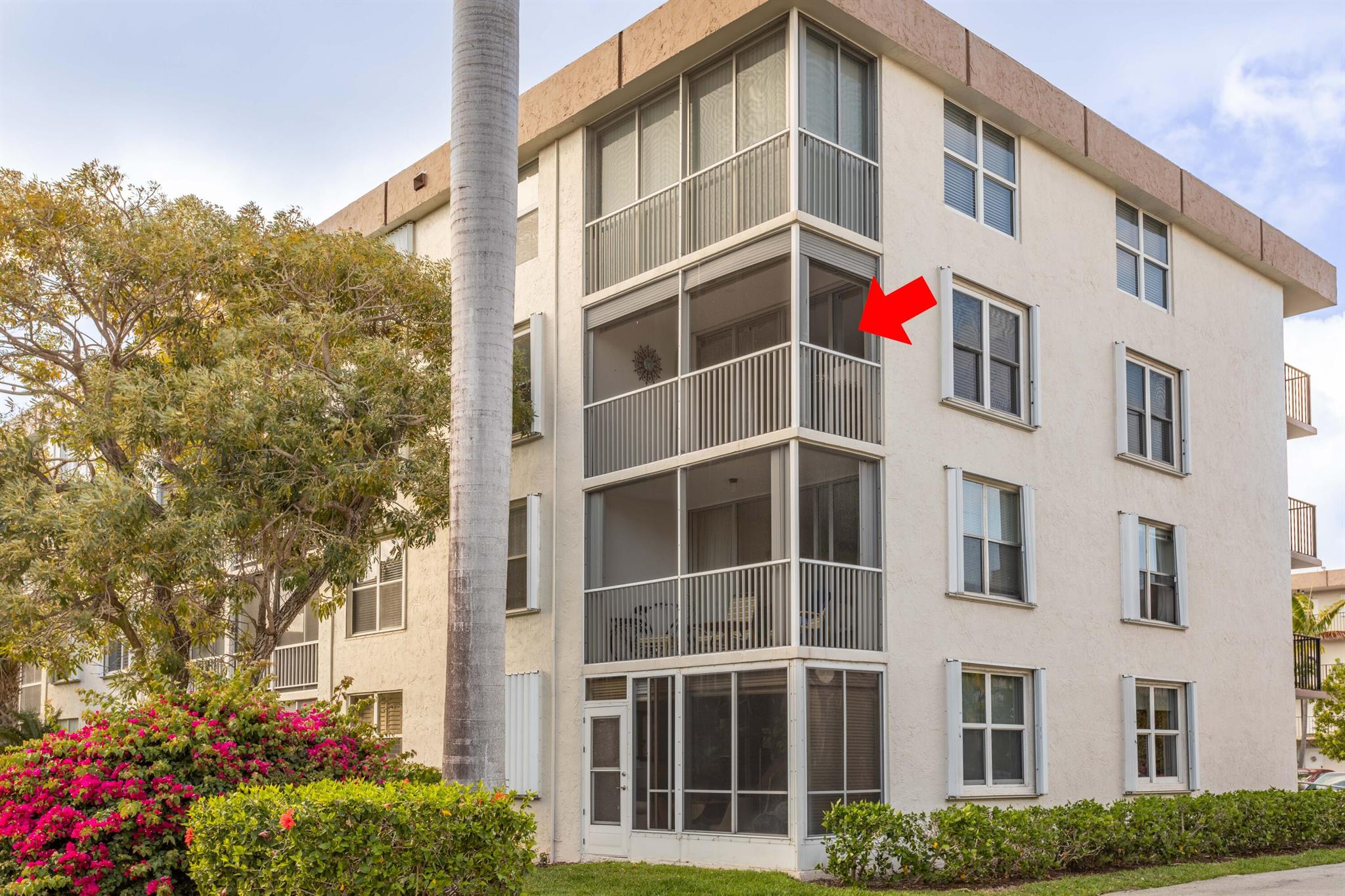 2012 S Federal Highway 301