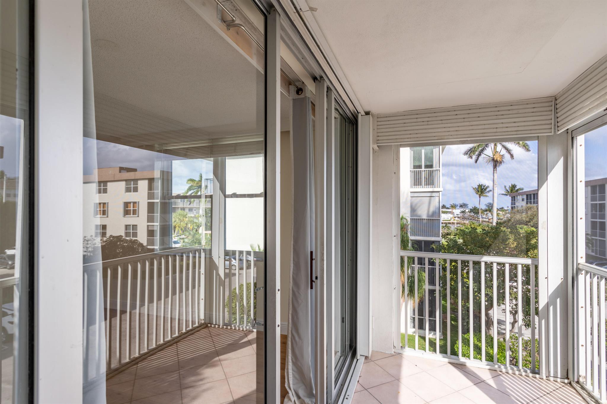 2012 S Federal Highway 301