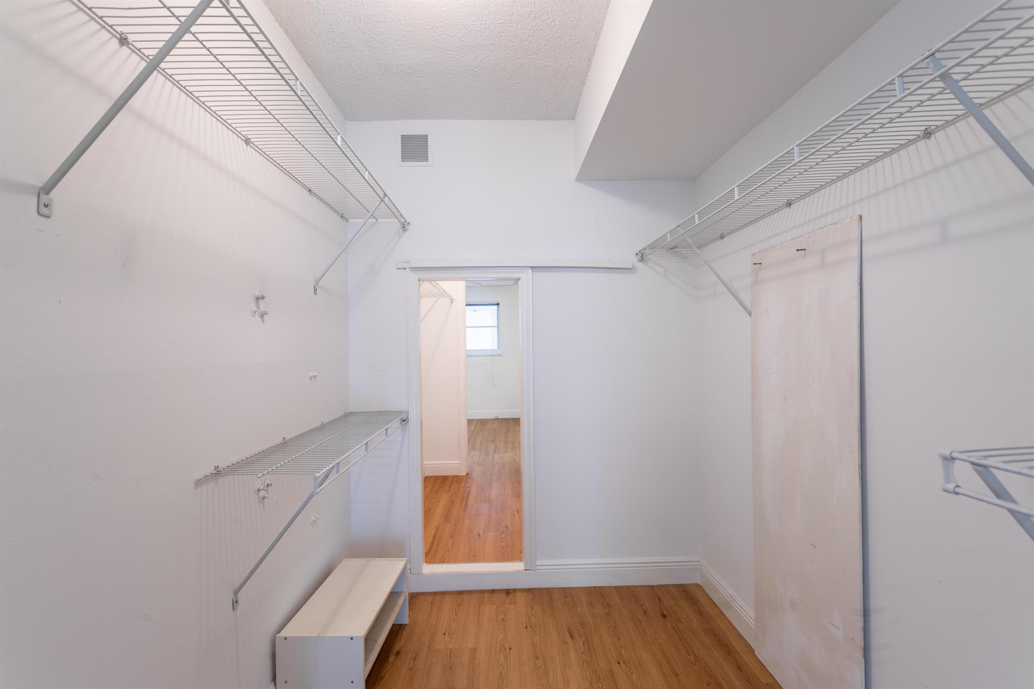 2012 S Federal Highway 301