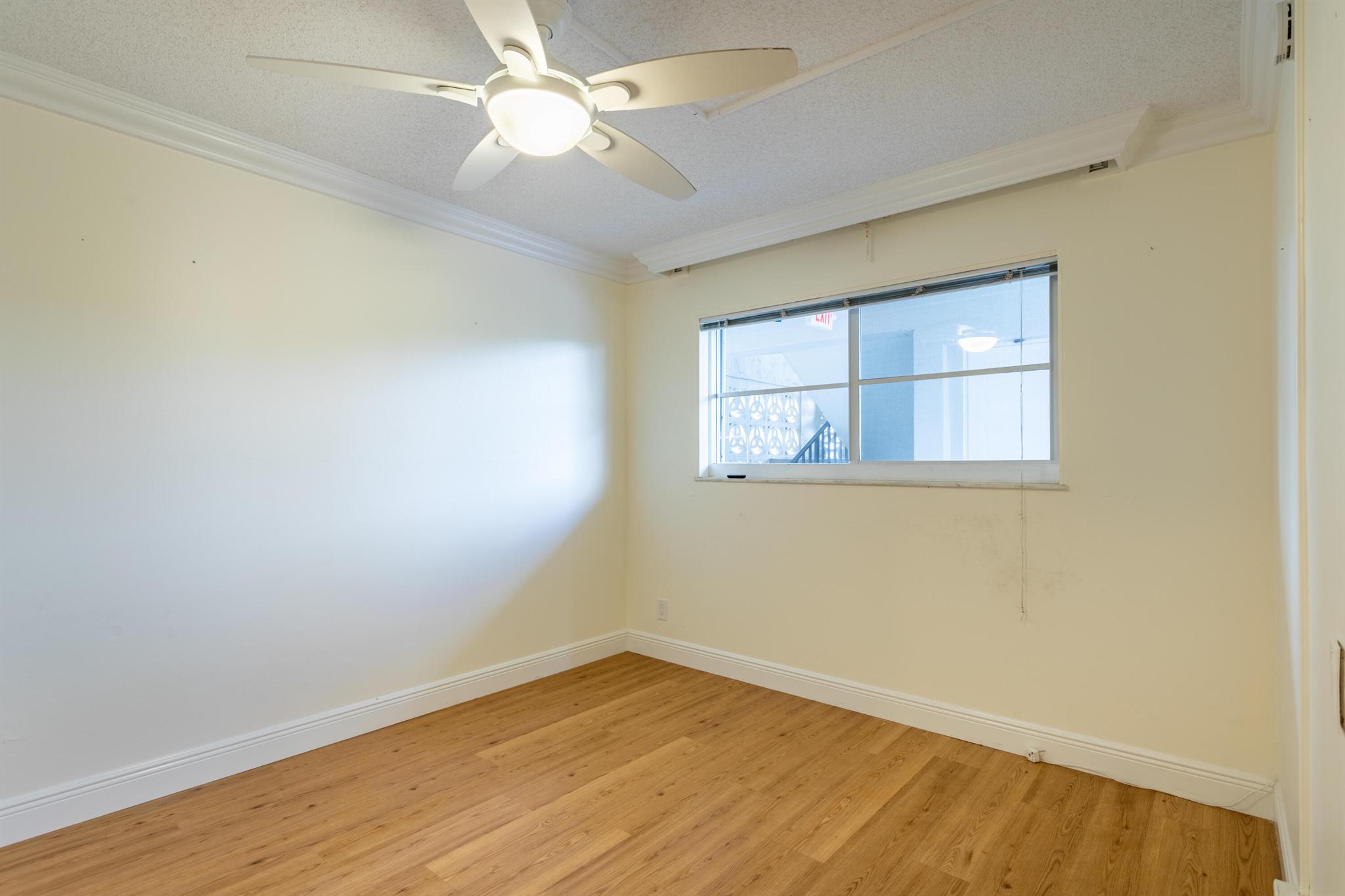 2012 S Federal Highway 301