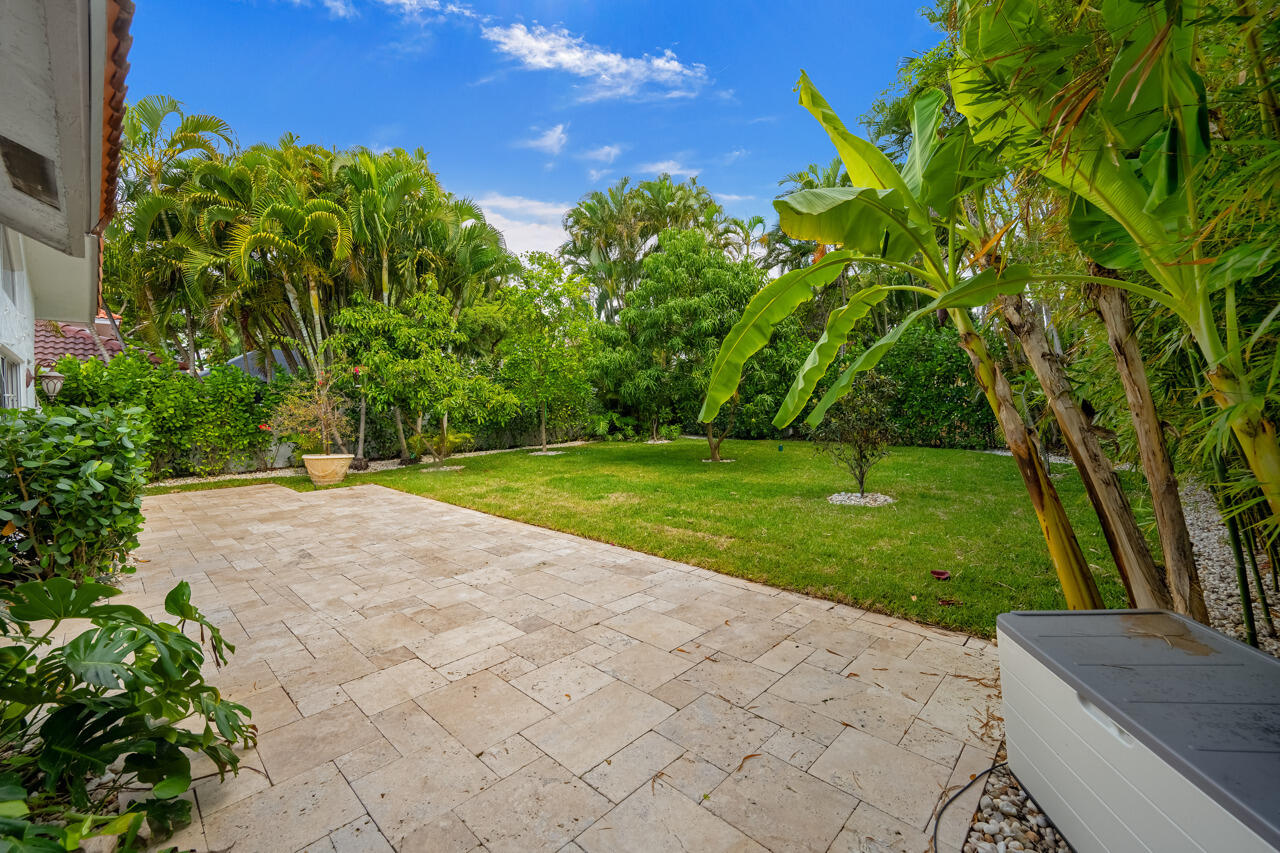 2075 NW 52nd Street