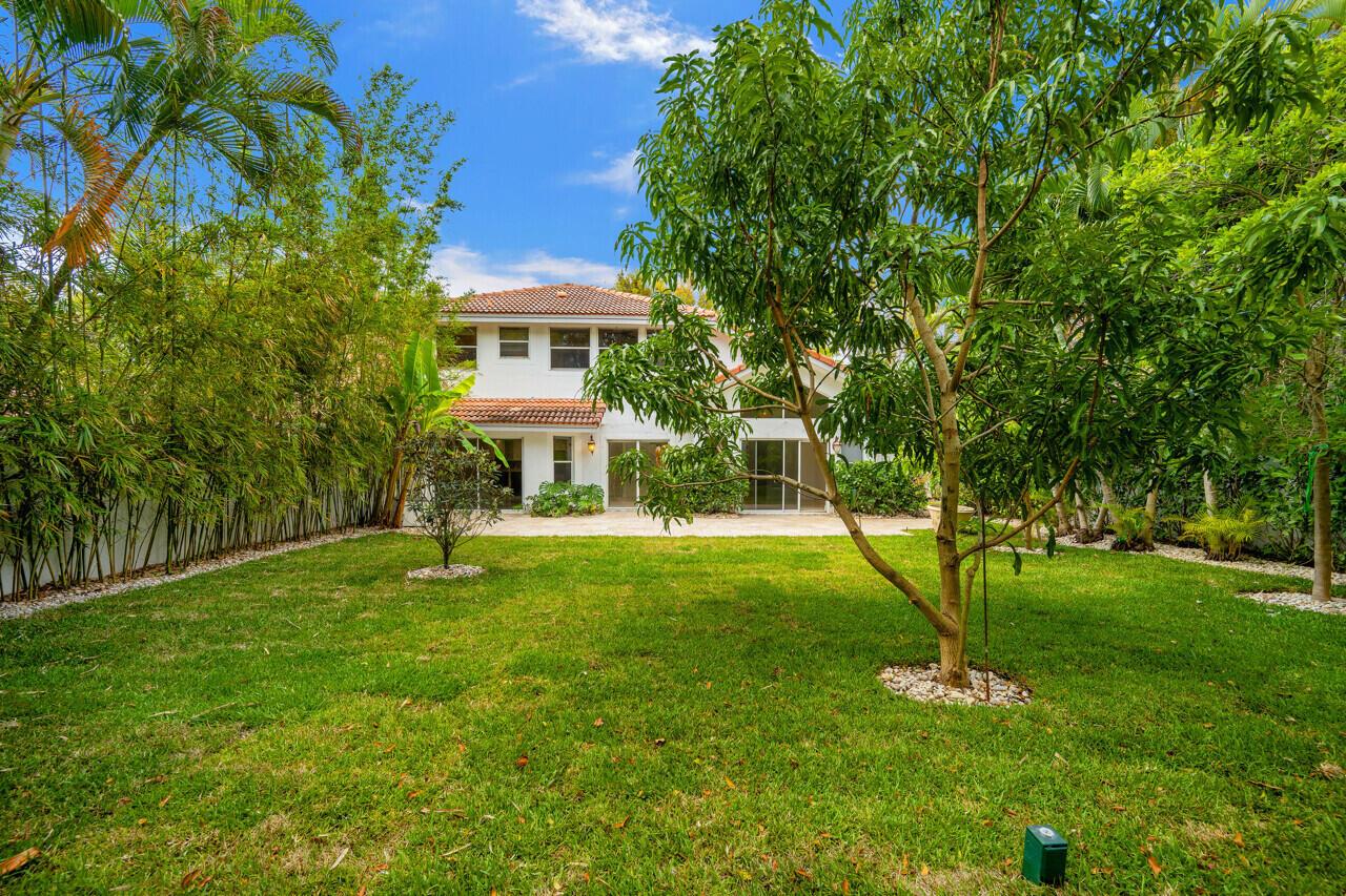 2075 NW 52nd Street