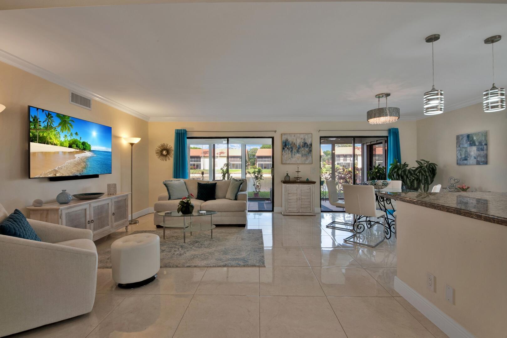 10223 N Circle Lake Drive 102
