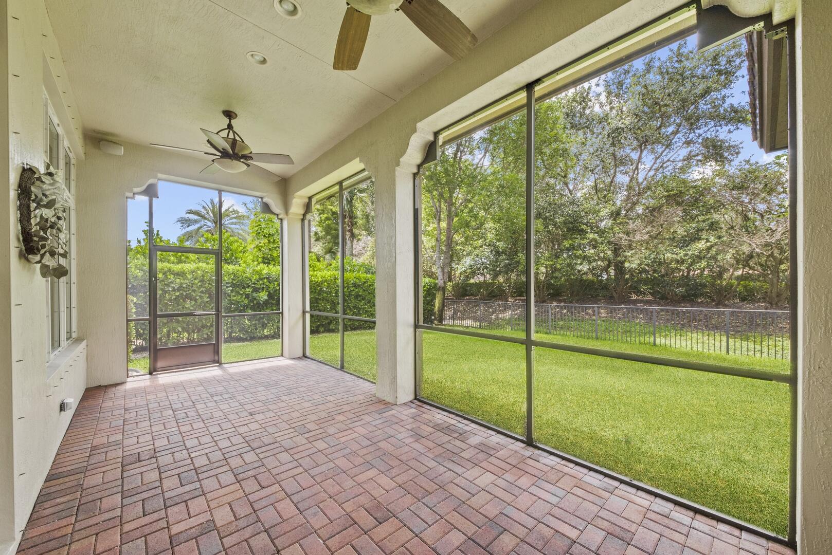 12520 NW 79th Manor