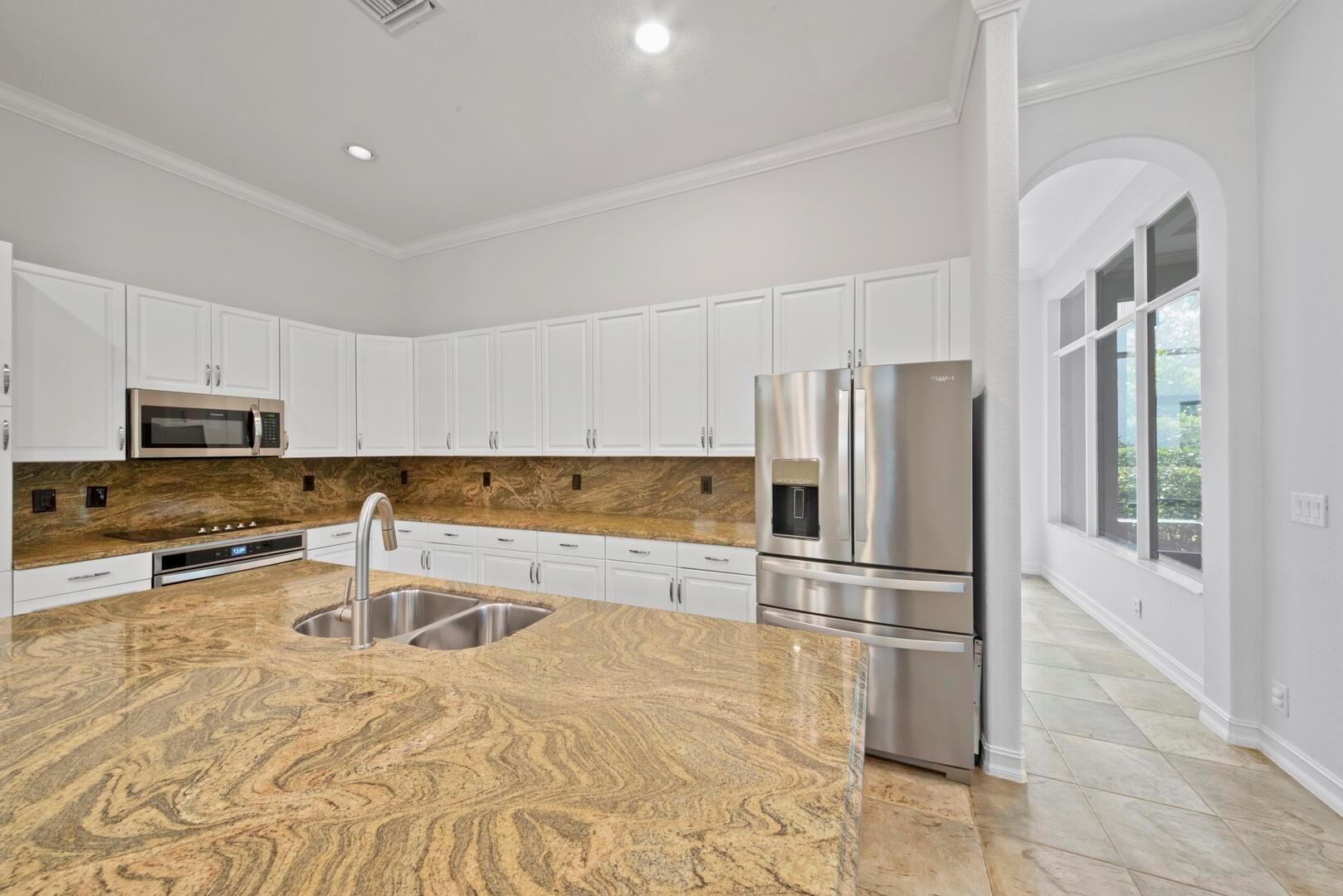 12520 NW 79th Manor