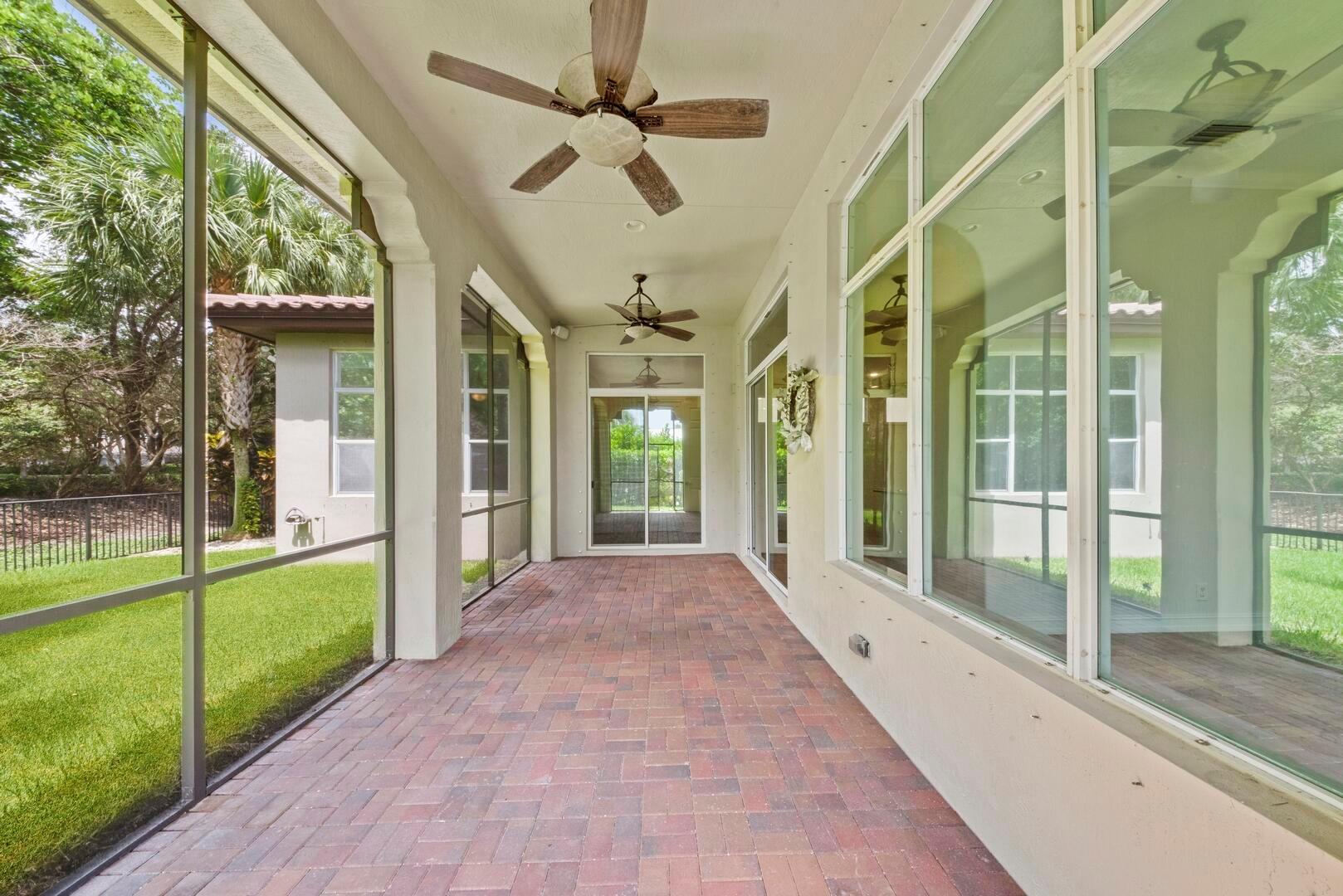 12520 NW 79th Manor