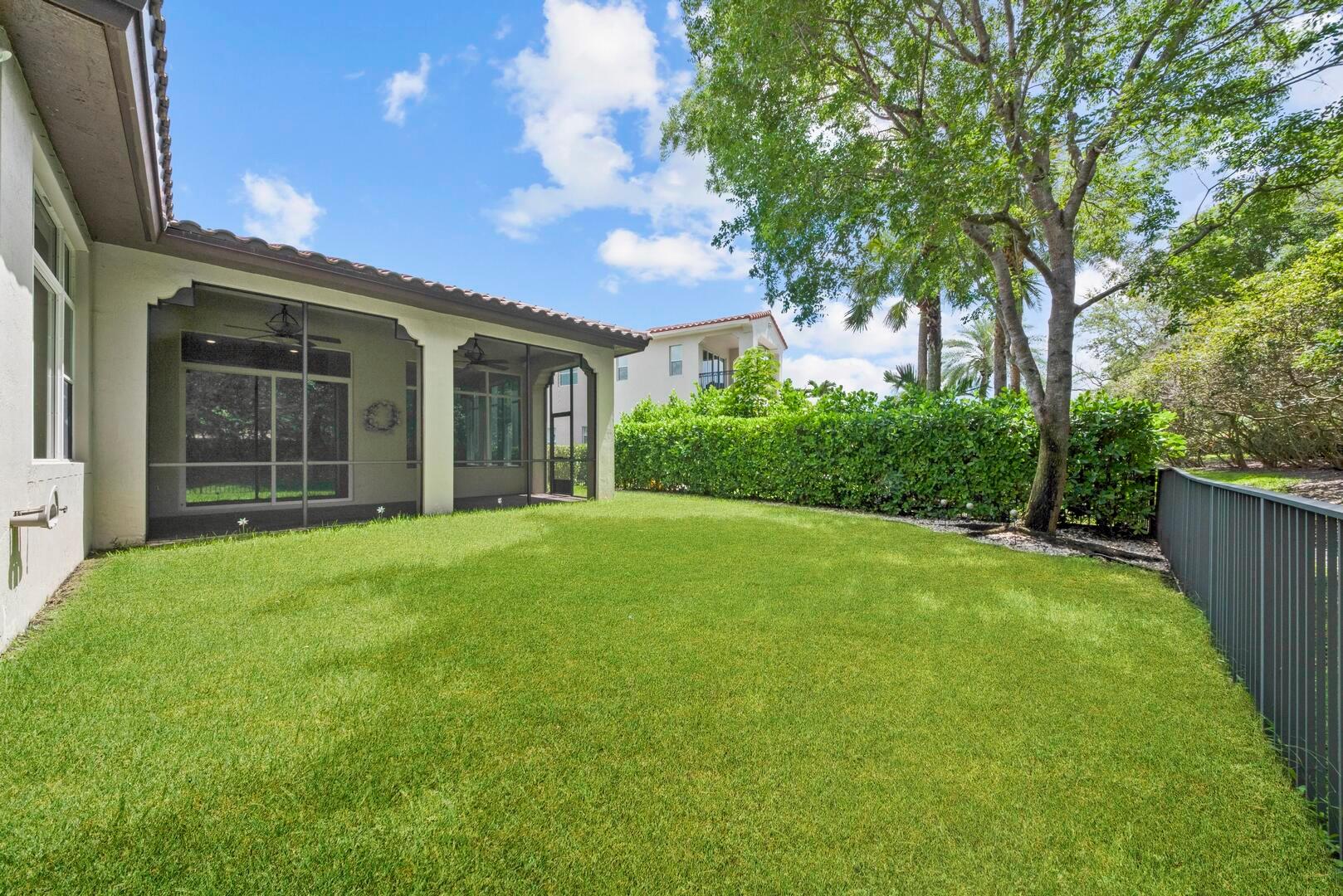 12520 NW 79th Manor