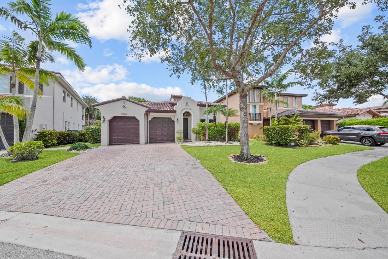 12520 NW 79th Manor