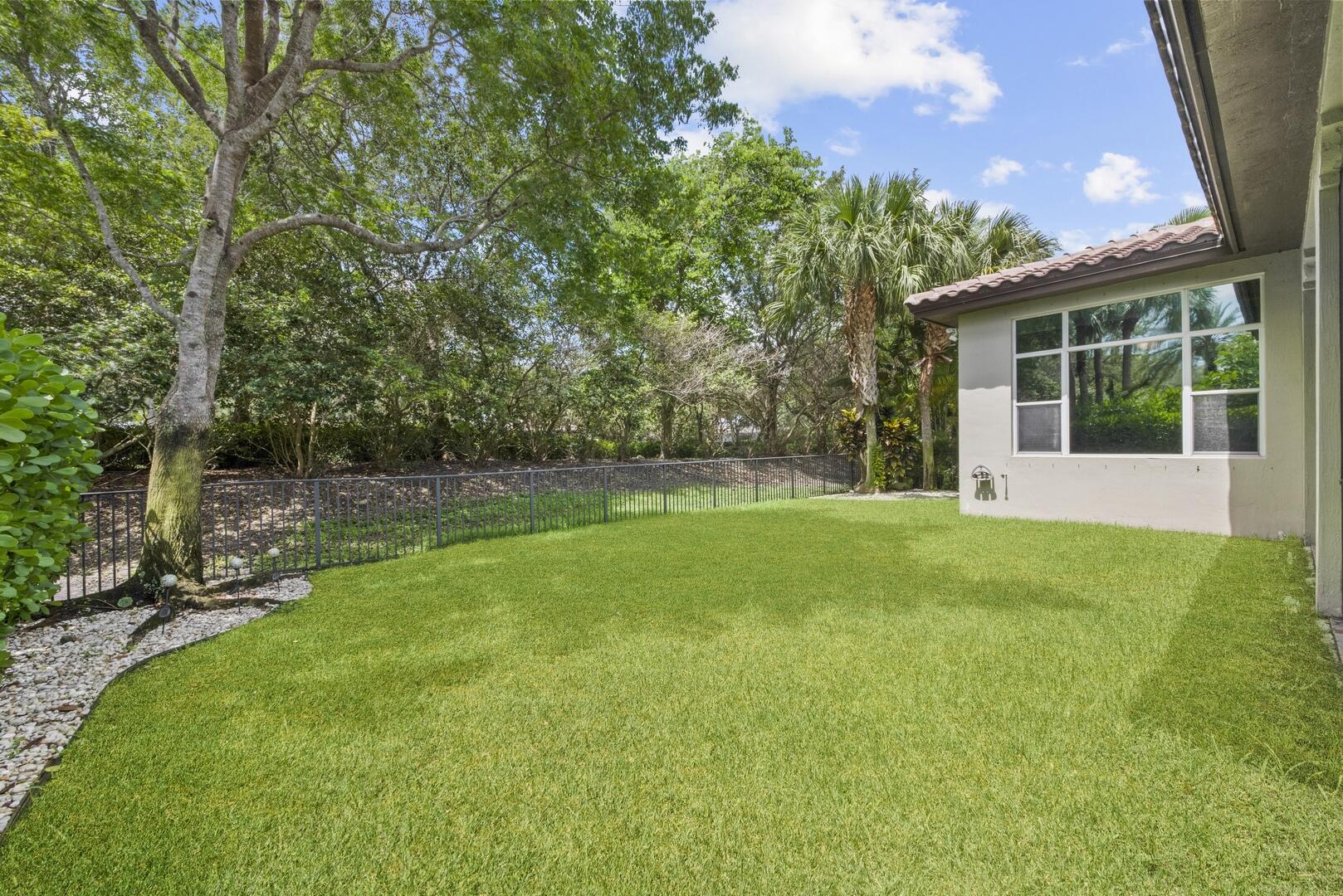 12520 NW 79th Manor