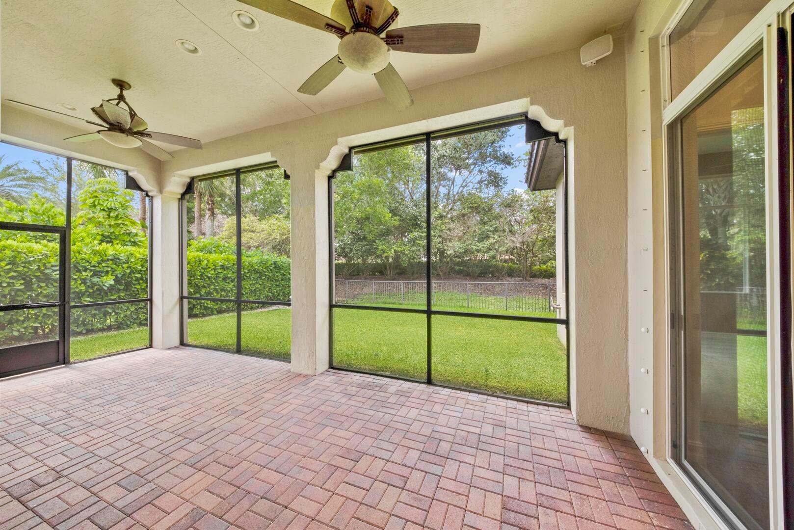 12520 NW 79th Manor
