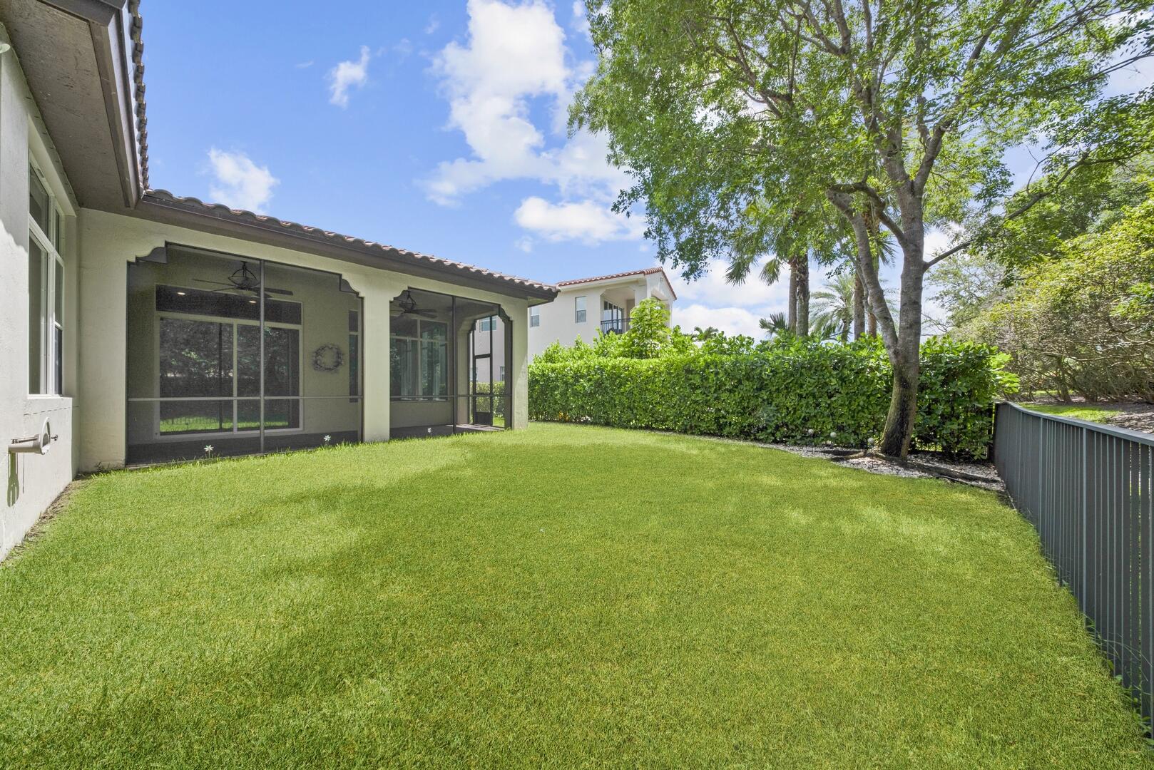 12520 NW 79th Manor