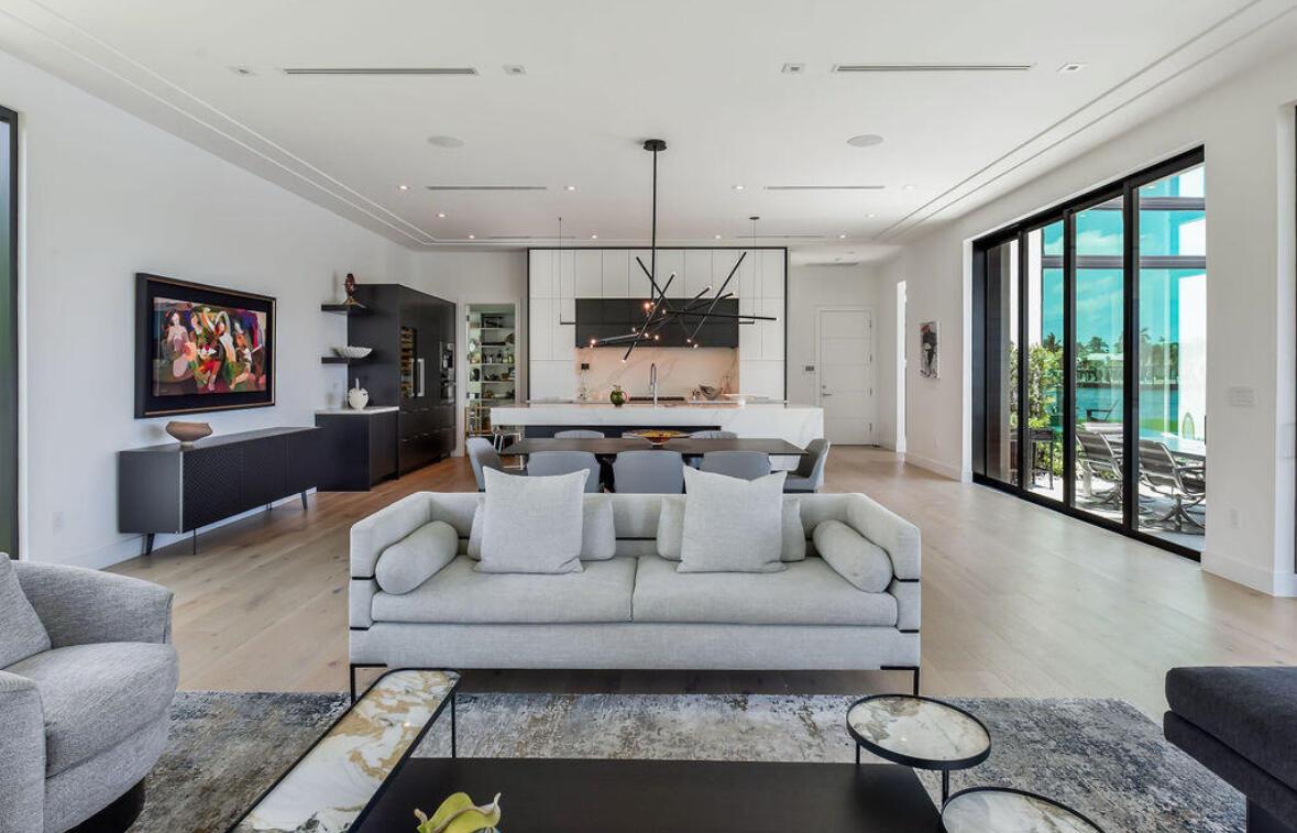 718 SE 7th Street