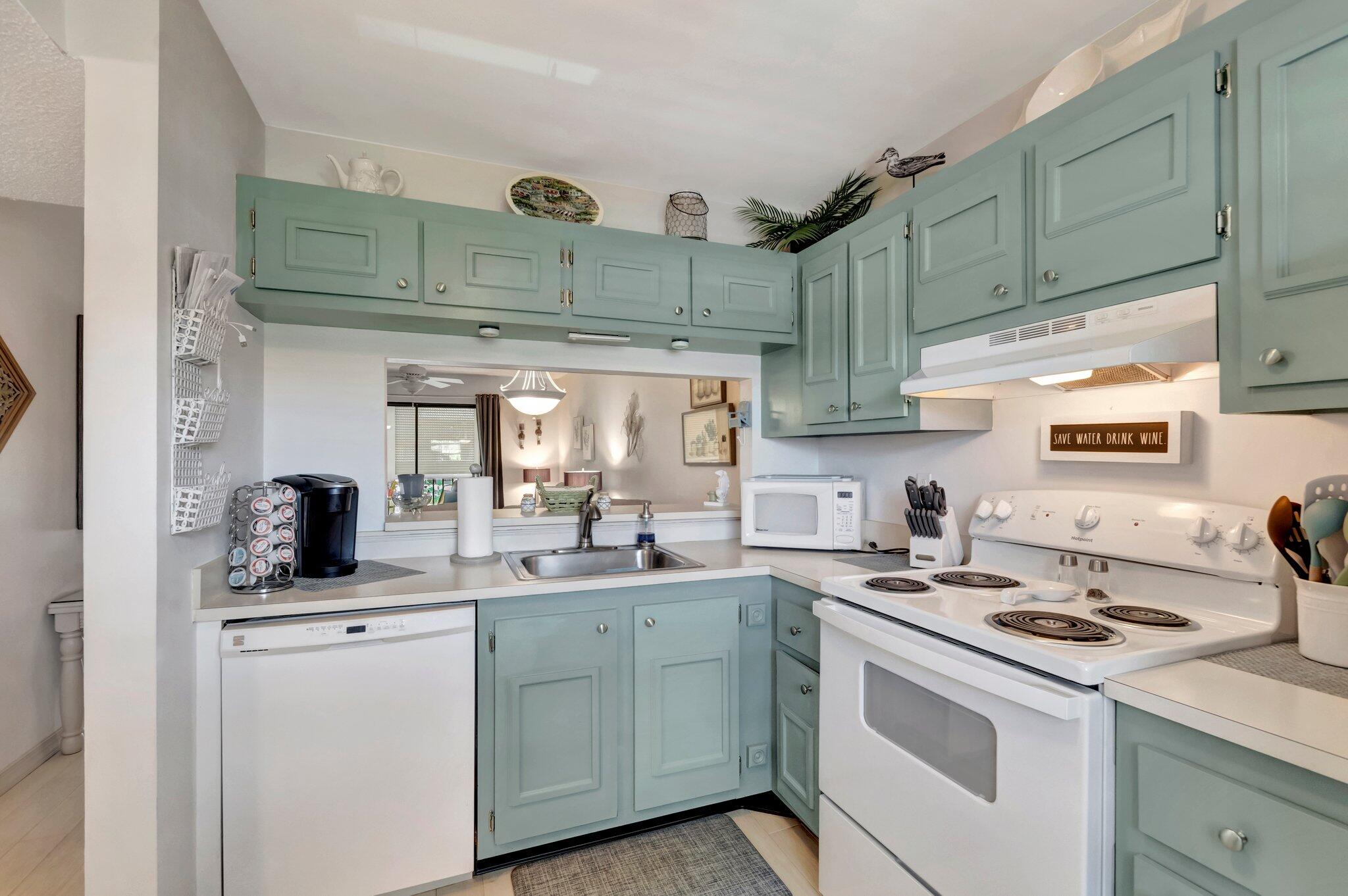 7202 Golf Colony Court 203, Lake Worth Unit: 203