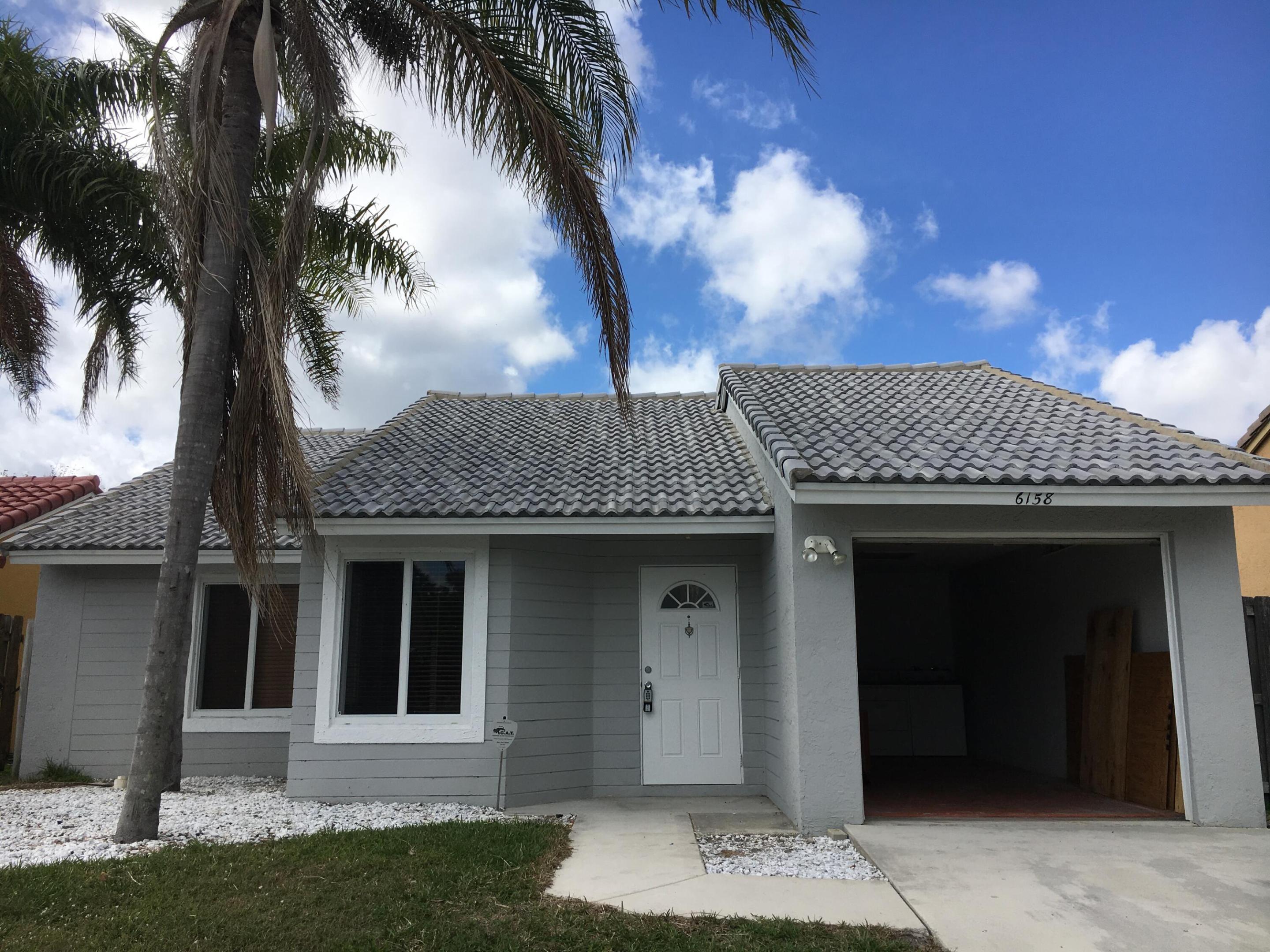 6158 Country Fair Circle Circle