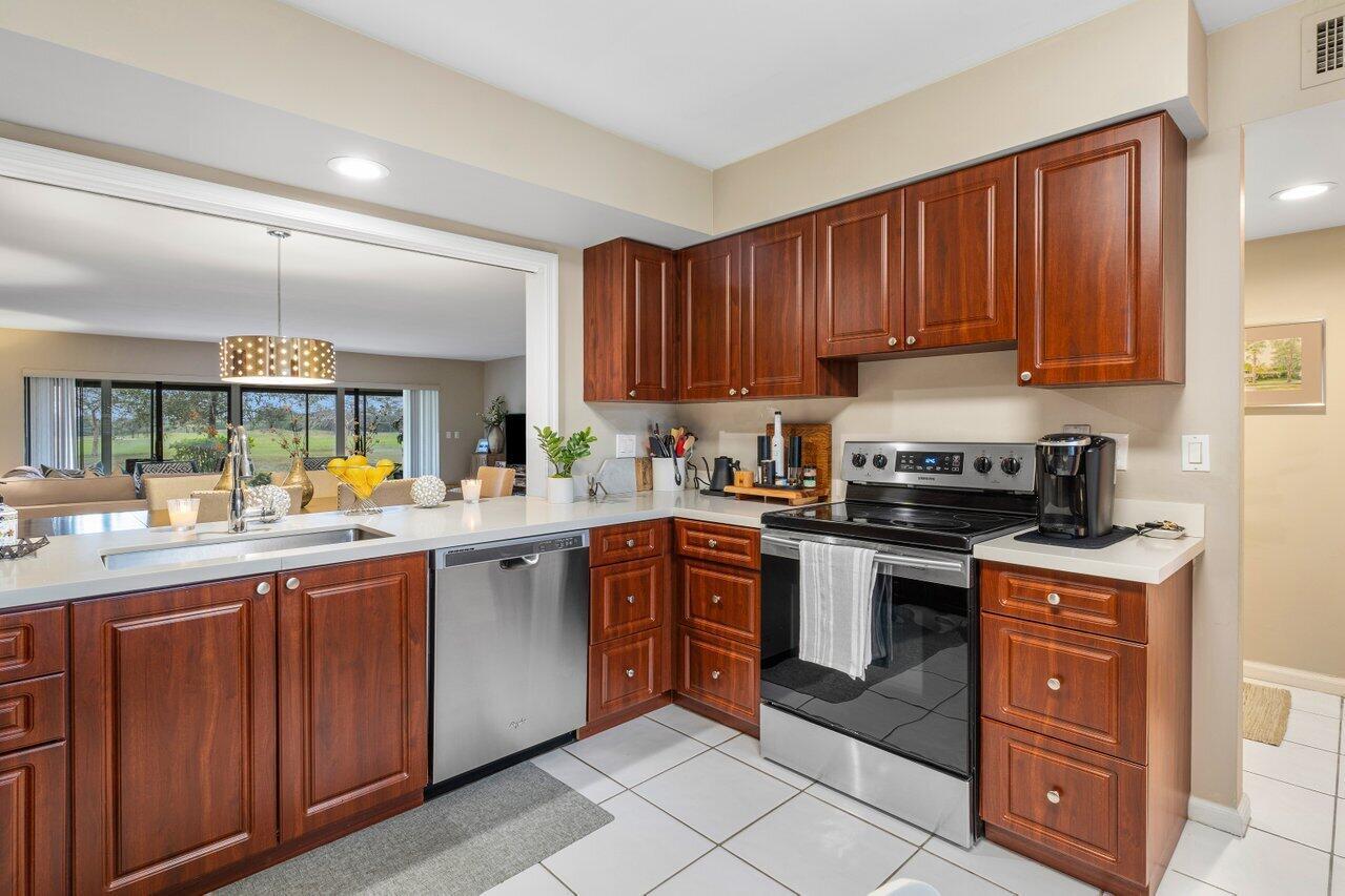 6368 Aspen Glen Circle