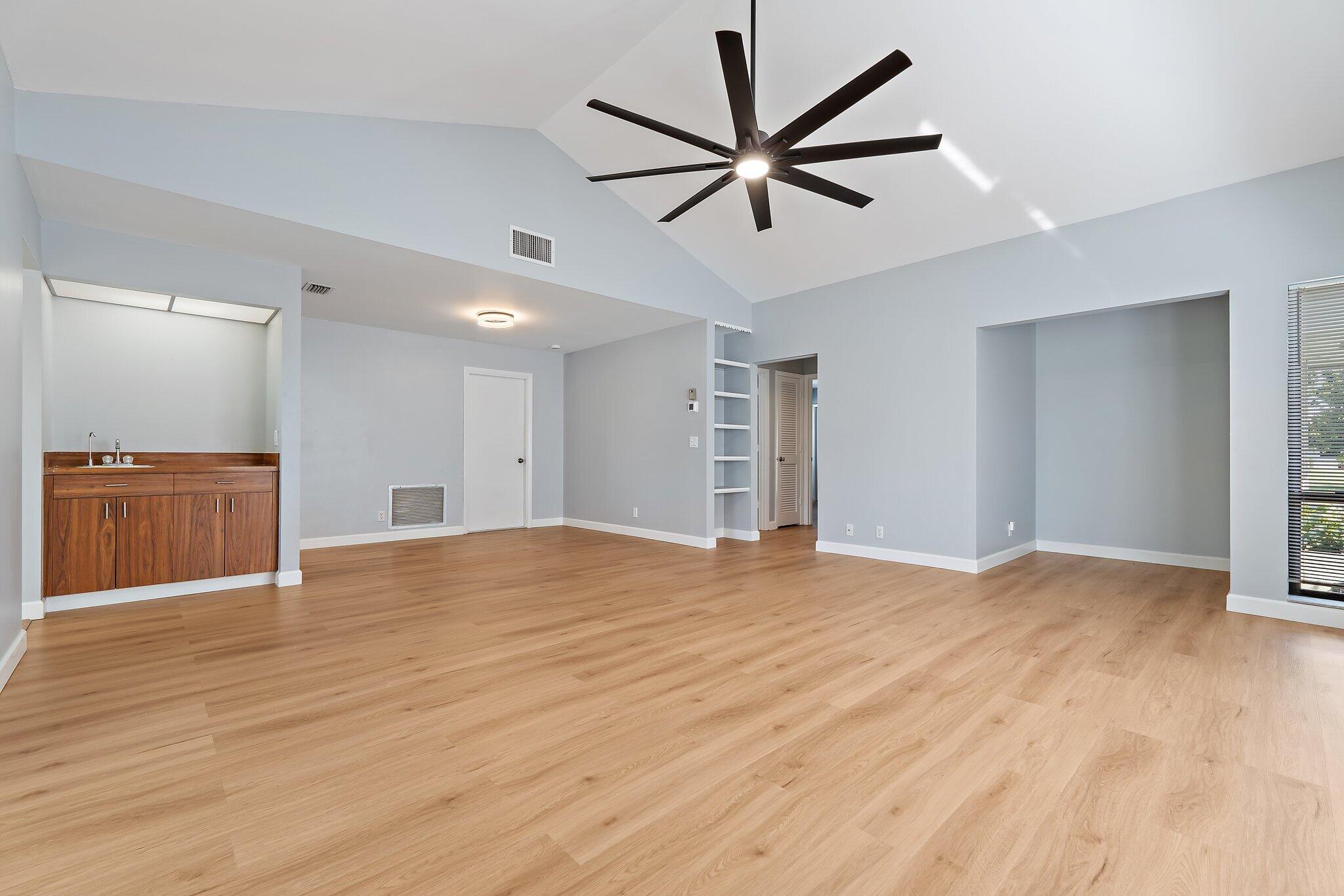 2711 SW Egret Pond Circle