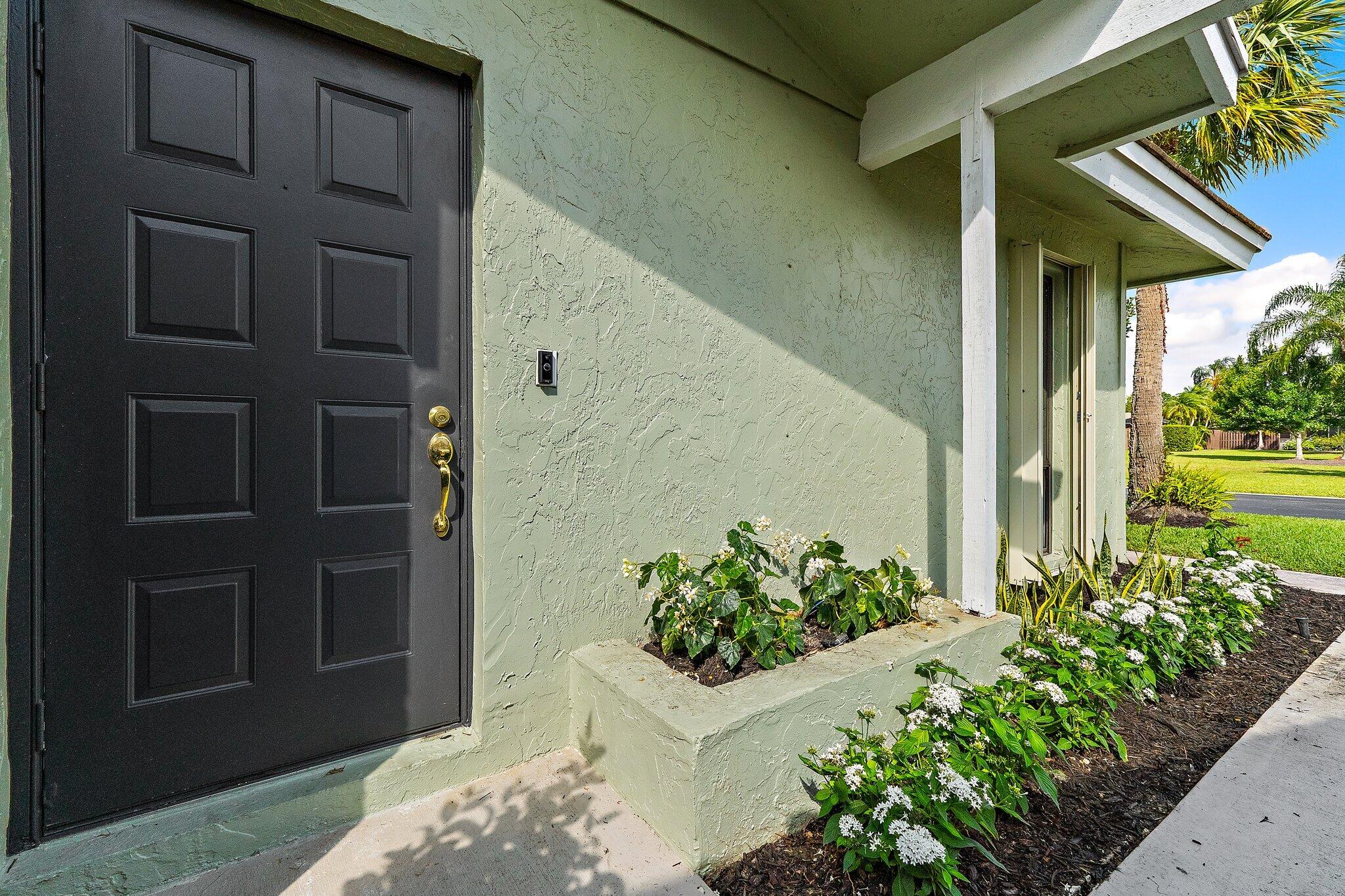 2711 SW Egret Pond Circle